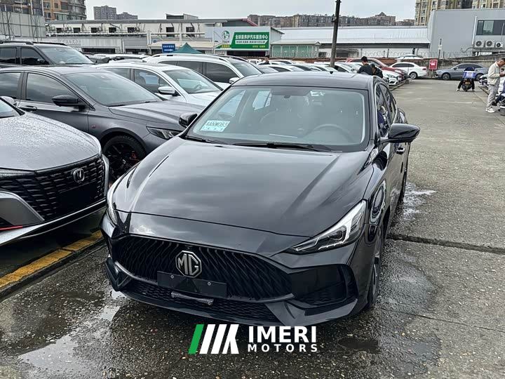 SAIC MG5 180DVVT CVT Youth Luxury Edition