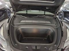 Tesla Model Y Rear-Wheel Drive - ფოტო 19