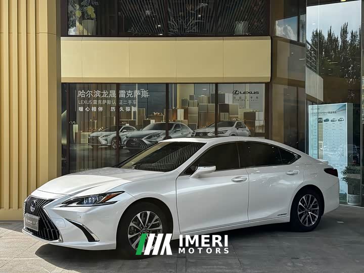 Lexus ES 300h Excellence Edition
