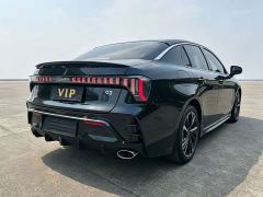 Lynk & Co 03 1.5T DCT Pro - фото 7