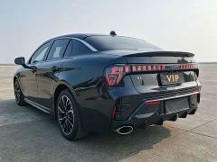 Lynk & Co 03 1.5T DCT Pro - фото 9
