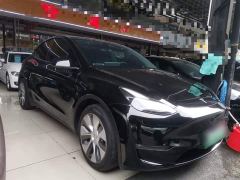Tesla Model Y Rear-Wheel Drive - ფოტო 3