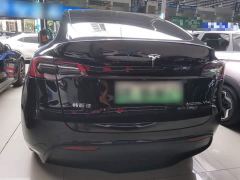 Tesla Model Y Rear-Wheel Drive - ფოტო 5