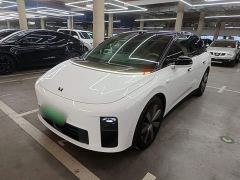 Li Auto i6 Four-Wheel Drive Standard Edition - ფოტო 1