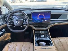 Denza D9 DM-i 980 Four-Wheel Drive Premium - фото 12