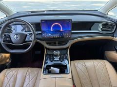 Denza D9 DM-i 980 Four-Wheel Drive Premium - фото 17