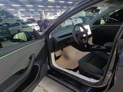 Tesla Model 3 Rear-Wheel Drive - фото 15