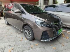 Buick GL8 Land Business Class Comfort Edition - ფოტო 3