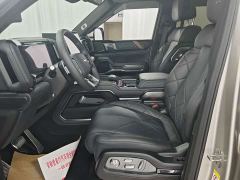 Fangchengbao Leopard 8 Zhiyong Flagship 6-Seater - фото 8
