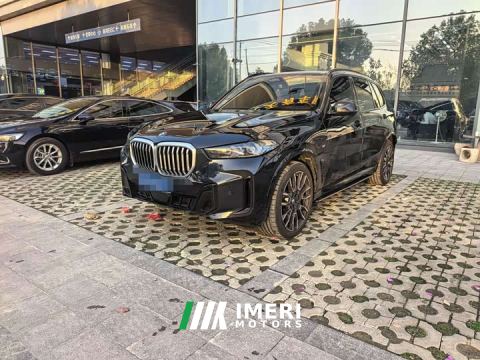 2025 BMW X5 xDrive 40Li M Sport Midnight Edition Package