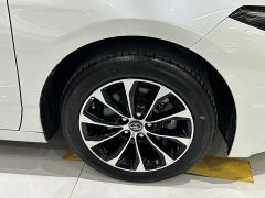 Toyota Avalon 2.0L Premium Edition - ფოტო 15