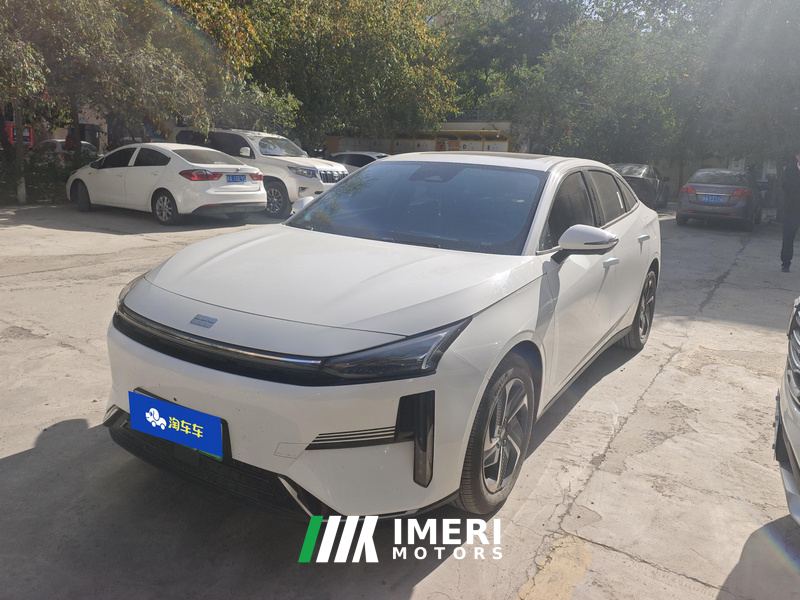 Geely Galaxy L6 Edition 1.5T 125km PLUS - car from China