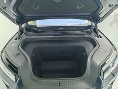 NIO ES8 Six-Seat Executive Signature Edition - ფოტო 16