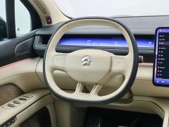 NIO ES8 Six-Seat Executive Signature Edition - ფოტო 18