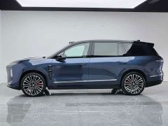 NIO ES8 Six-Seat Executive Signature Edition - ფოტო 2