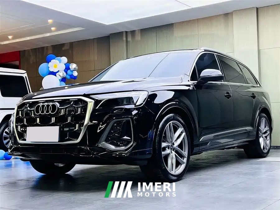 Audi Q7 45 TFSI quattro S Line Sport 7-seater - автомобиль из Китая