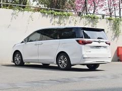 Buick GL8 ES Luxury Edition 2.0T Luxury Edition 7-seater - фото 11