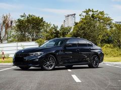 BMW 3 Series 330i M Sport Night Edition Package - фото 1