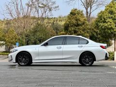 BMW 3 Series 325Li M Sport Midnight Edition Package - ფოტო 18