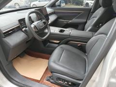 Dongfeng Yipai 008 EREV 210Max 6-seater - ფოტო 4