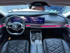 BMW 7 Series 735Li Luxury Package - ფოტო 9