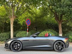 Jaguar F-TYPE P300 75 Edition - ფოტო 3