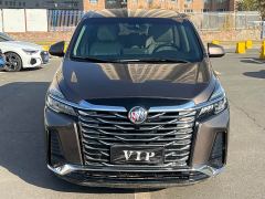 Buick GL8 Land Business Class Comfort Edition - ფოტო 2
