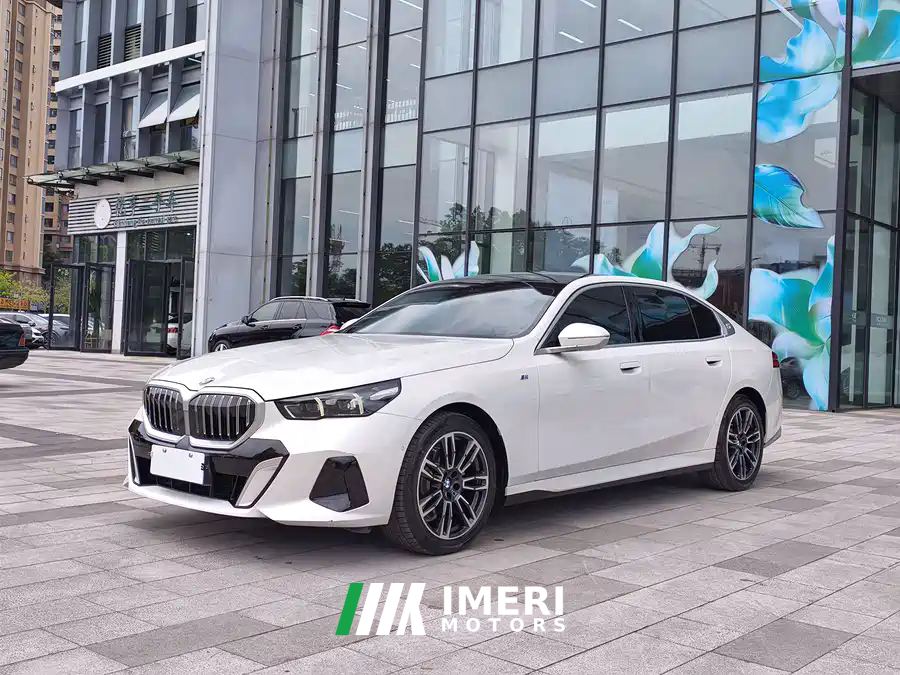 BMW 5 Series 525Li M Sport Package - ავტომობილი ჩინეთიდან
