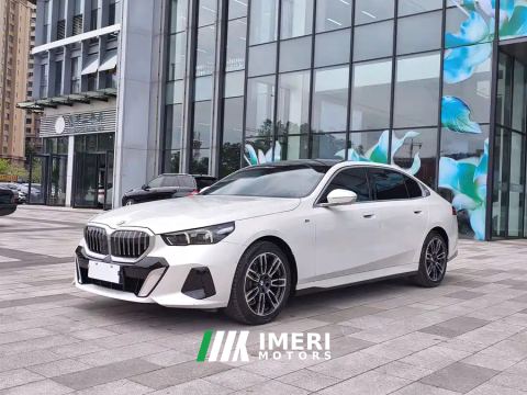 2025 BMW 5 Series 525Li M Sport Package - ავტომობილი ჩინეთიდან