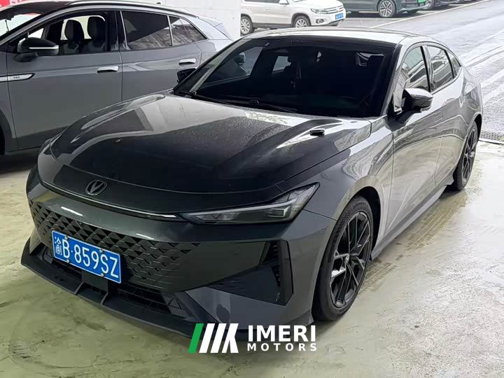 Changan UNI-V 1.5T Premium