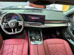 BMW 5 Series 525Li M Sport Package - ფოტო 6