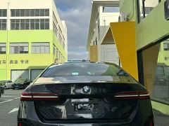 BMW 5 Series 525Li M Sport Package - ფოტო 8