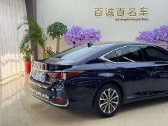 Lexus ES 300h Excellence - ფოტო 6