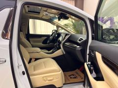 Toyota Alphard Dual-Engine 2.5L Luxury Edition - фото 11