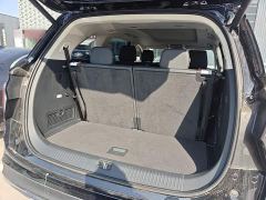 FAW Red Flag HS7 PHEV 2.0T PHEV AWD 2 Million Units Anniversary Edition 6-Seater - фото 18