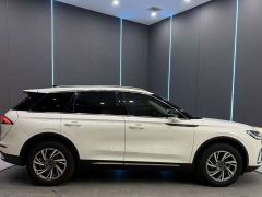 Lincoln Explorer 2.0T Two-Wheel Drive Premium - ფოტო 5