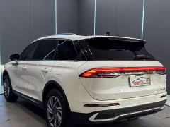 Lincoln Explorer 2.0T Two-Wheel Drive Premium - ფოტო 8