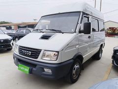 Iveco Daily 2.5T A35 M1 Minibus 5-9 Seats Short Wheelbase Mid-roof Dual Wheels Side Sliding Door - photo 1