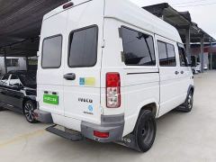 Iveco Daily 2.5T A35 M1 Minibus 5-9 Seats Short Wheelbase Mid-roof Dual Wheels Side Sliding Door - photo 6