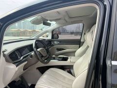 Denza D9 DM-i 970 AWD Premium Edition - photo 4