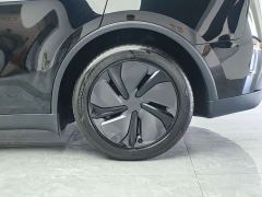 Tesla Model Y Rear-Wheel Drive - ფოტო 14