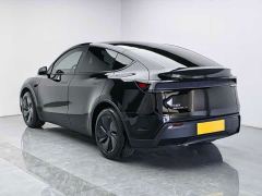 Tesla Model Y Rear-Wheel Drive - ფოტო 2