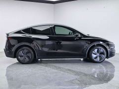 Tesla Model Y Rear-Wheel Drive - ფოტო 7