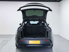 Tesla Model Y Rear-Wheel Drive - ფოტო 9
