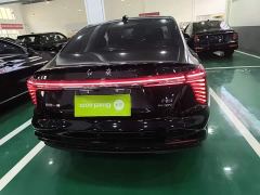 FAW Hongqi H5 PHEV 130 Super Hybrid Edition - photo 5