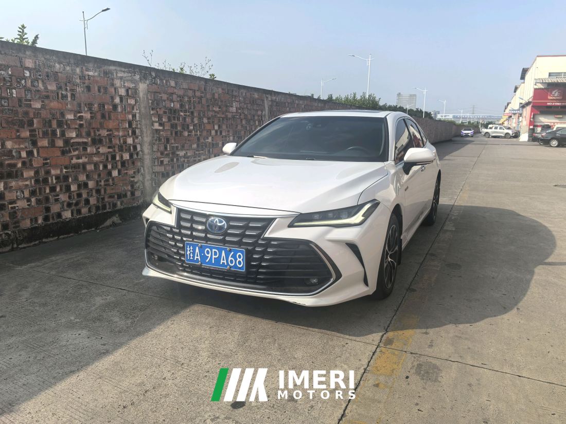 Toyota Avalon Dual-Engine 2.5L Luxury Edition - автомобиль из Китая