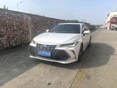 Toyota Avalon Dual-Engine 2.5L Luxury Edition - фото 1