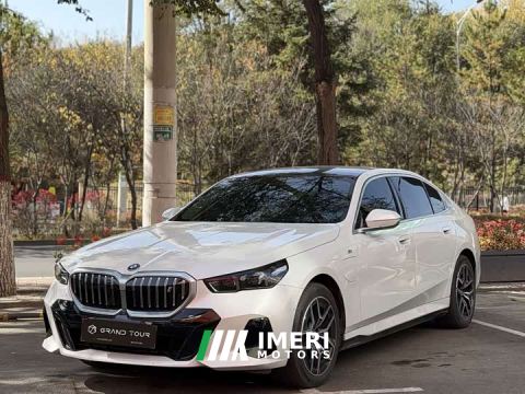 2025 BMW i5 eDrive 35L M Sport Package - ავტომობილი ჩინეთიდან