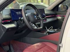 BMW i5 eDrive 35L M Sport Package - ფოტო 3