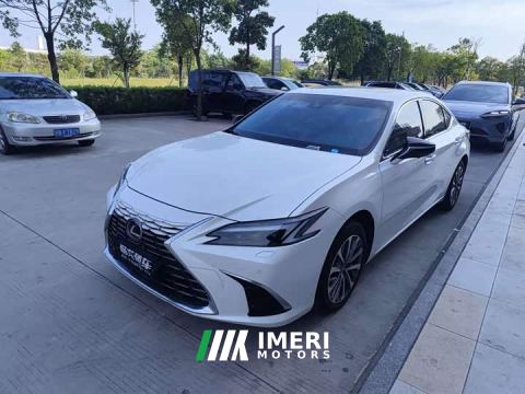 2025 Lexus ES 200 Premium Edition - автомобиль из Китая